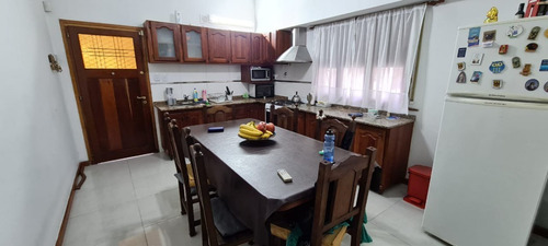 Imagen 7 de 10 de Hermosa Casa 4 Ambientes En Zona Residencial