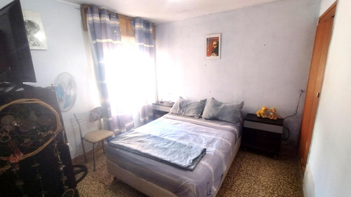 En Venta Casa 2 Dormitorios Depto 1 Dormitorio - La Falda