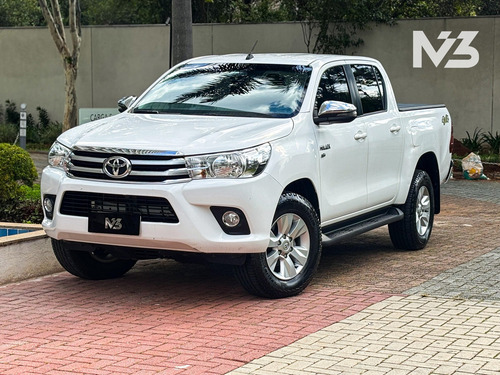 Toyota Hilux 2.7 Srv Cab. Dupla 4x4 Flex Aut. 4p