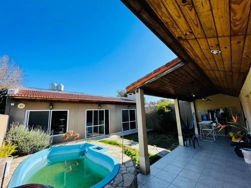 Imagen 26 de 27 de Excelente Casa En Venta De 3 Ambientes En Adrogué.