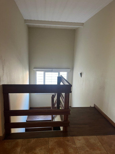 Casa De Categoria A La Venta En Villa Belgrano Sobre Neper