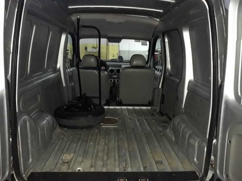 Imagen 4 de 12 de Renault Kangoo 1.6 2 Furgon Confort Cd Svt 1plc 2010