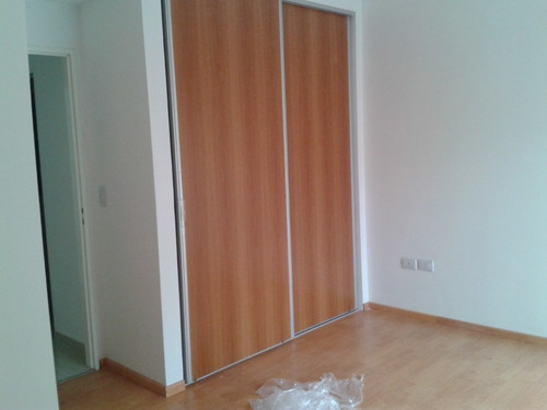 Imagen 5 de 6 de Departamento De 2 Ambientes En Venta - Ramos Mejia