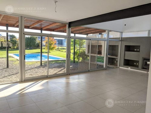 Lindísima Casa Lote Interno En Cul De Sac Con Pileta - San Matias - Escobar