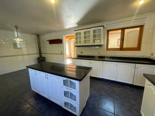 Deslumbrante Casa En Consolidado Condominio (95941)
