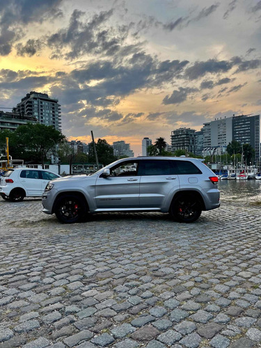 Imagen 4 de 19 de Jeep Grand Cherokee 2014 6.4 Srt Atx 465hp At
