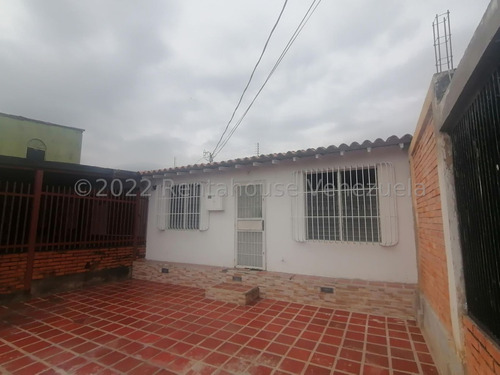 Imagen 9 de 30 de Casas En Venta En El Paraiso, Cabudare, Lara / Código Flex: 22-25101 & 0424 556 57 59 Monica C-