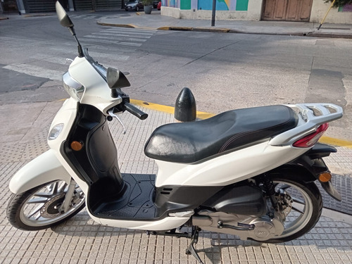 Scooter Sym Symphony 125cc 2021 Con Alarma. Excelente Estado