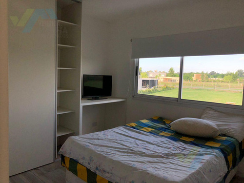 Venta De Casa San Sebastian Con Pileta A La Laguna