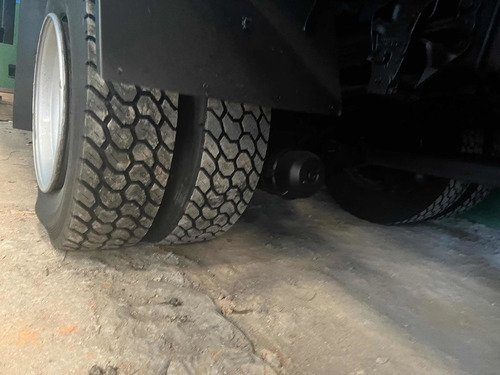 Imagem 14 de 21 de Vw 15190 Bau 2014 A Diesel Gancheiro No Chassis 200 Mil