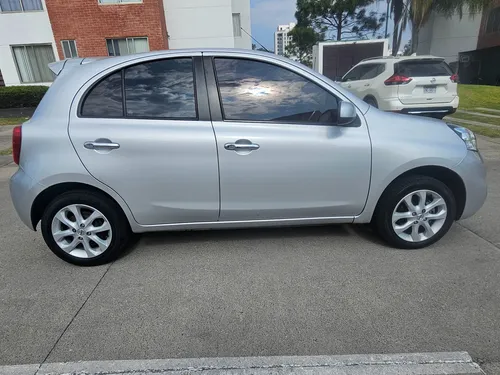 Nissan March 1.6 Advance At