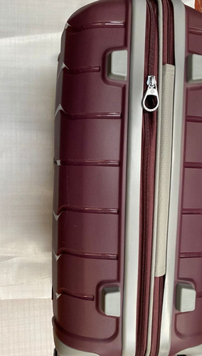 Samsonite Maleta Rígida Con Ruedas Dobles Giratorias Color Rojo