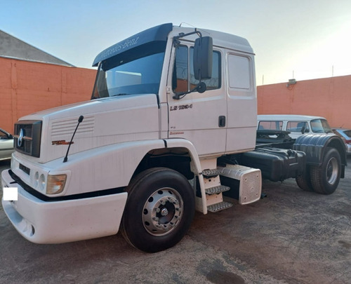 Imagem 4 de 11 de Mercedes Benz 1634 2009 4x2 (filé)