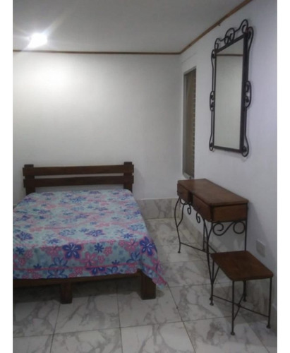 Alquilo Anexo 75m2 2h/2b/0p Sebucan