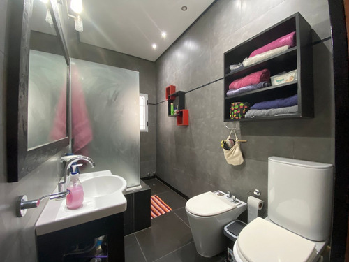 Casa En Venta 3 Amb, Benito Juarez, El Palomar