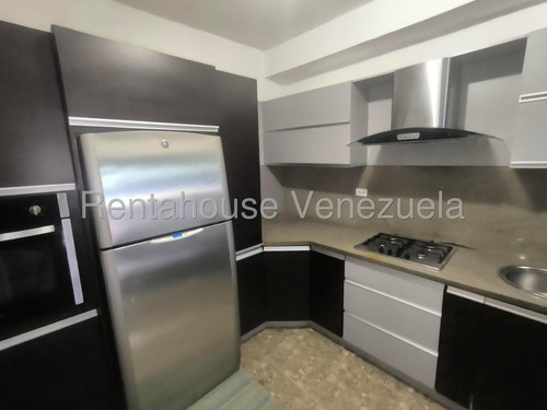 Bella Casa Duplex Ubicada En Conjunto Cerrado Con Vigilancia 24 Hrs, Sala Comedor Concepto Abierto, Cocina Empotrada Moderna Con Tope De Cuarzo,area De Faena, Patio,terraza Con Escaleras Independiente