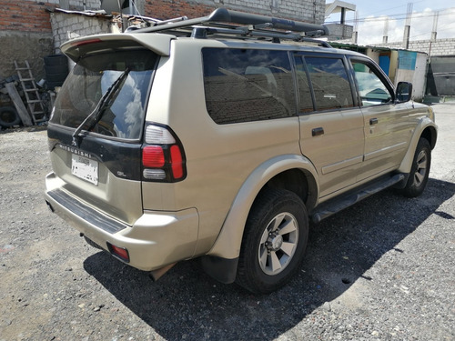 Mitsubishi Montero Sport Japones