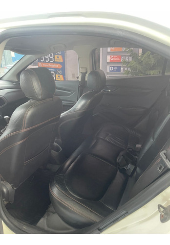 Chevrolet Onix 1.4 Effect 5p