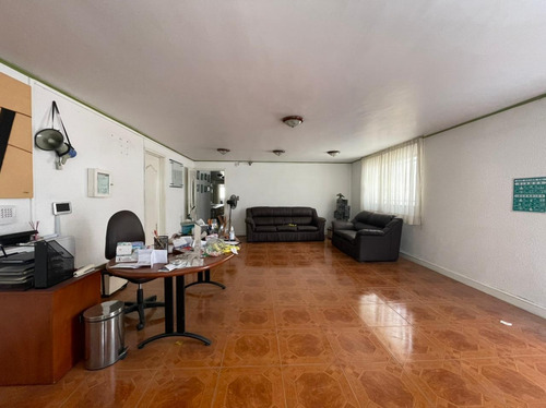 Imagen 3 de 11 de Casa En Renta En Colonia La Paz Para Consultorios U Oficinas