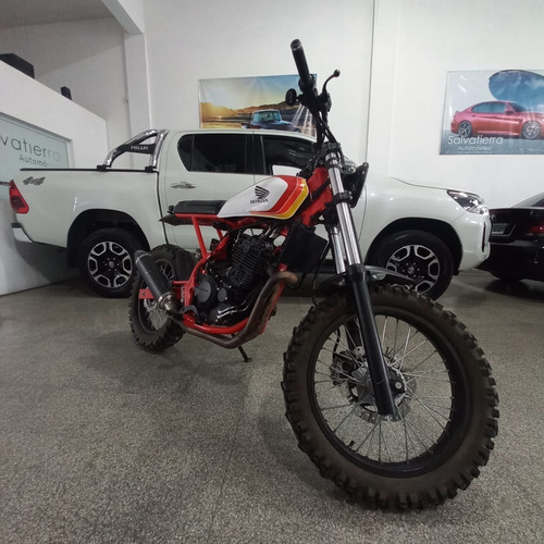 Imagen 3 de 13 de Honda Falcon