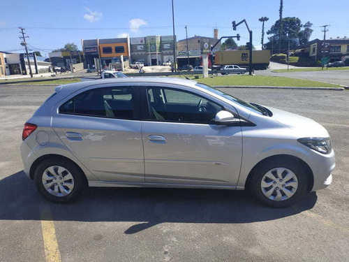 Chevrolet Onix Joy 1.0