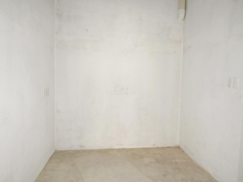 Venta Local Comercial Con Renta- Ciudad Vieja