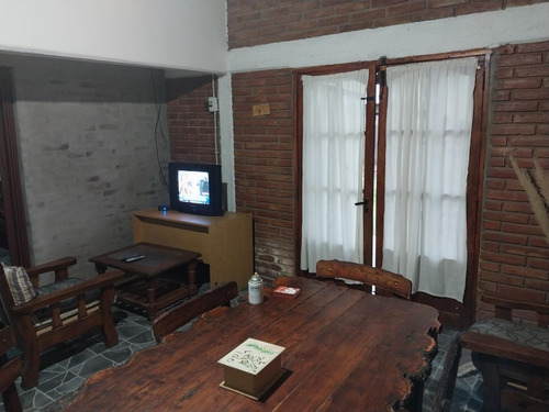 Imagen 20 de 30 de Cabañas Los Igo - San Rafael (aa, Wifi, Direct Tv, 2 Dormitorios, Piscina Amplia Y Renovada).-