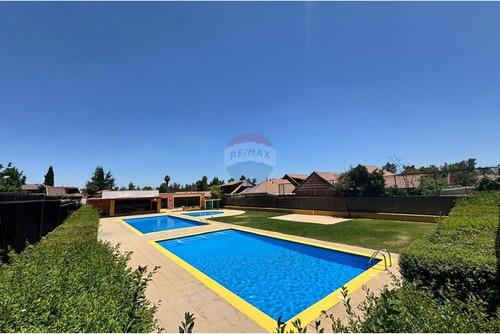 Vista Despejada 4d+est+bod Condominio Consolidado