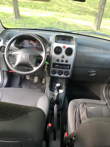 Peugeot Partner 1.6 Hdi Confort 5 Plzas.