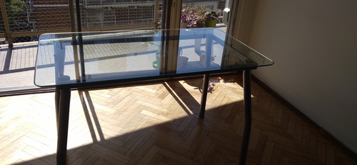 Mesa De Comedor De Vidrio Revtangular Con Patas De Caño. No Agua Gris (Usado)