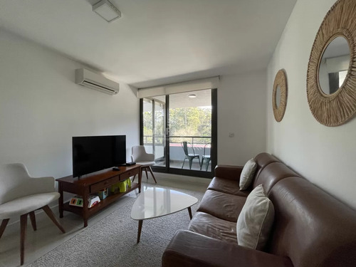 Apartamento De Dos Dormitorios En Venta Punta Del Este 