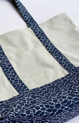 Imagen 2 de 3 de Tote Bag Animale