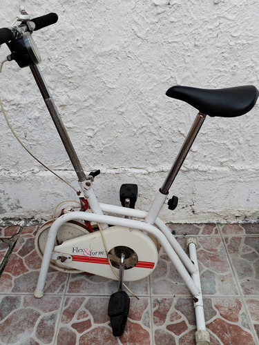Bicicleta Fija. Usada