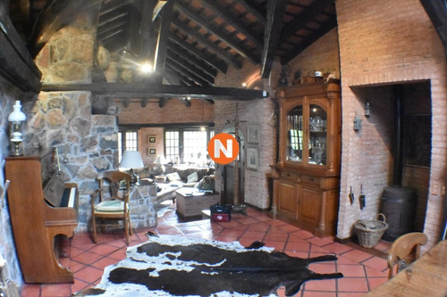 La Tortuga De Montoya - Casa Con Estilo Único En Montoya-- Ref: 214082