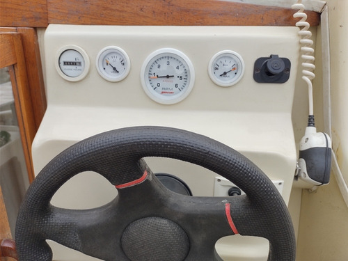 Virgin Marine Tracker Cabinado