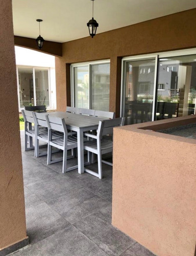 Casa En Alquiler Amoblada Con 3 Habitaciones En Araucarias Puertos Del Lago