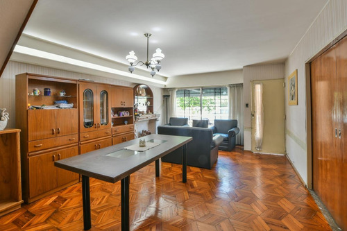 Imagen 3 de 30 de Casa En Ph Con Pasillo De 3 Dormitorios En Venta Echesortu