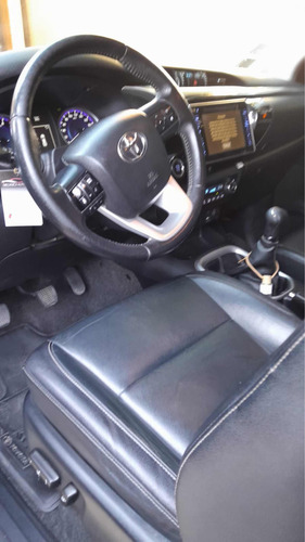 Toyota Hilux 2.8 Cd Srx 177cv 4x2