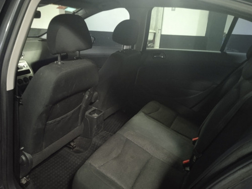 Imagen 8 de 11 de Peugeot 408 2013 2.0 Allure Nav 143cv