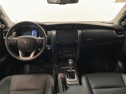 Imagen 9 de 15 de Toyota Sw4 2.8 Tdi Srx At 2021