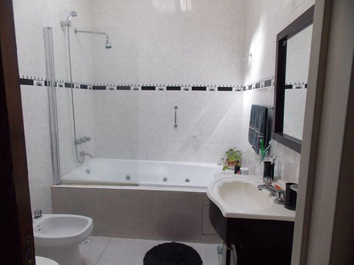 Imagen 1 de 10 de Casa - Bosques