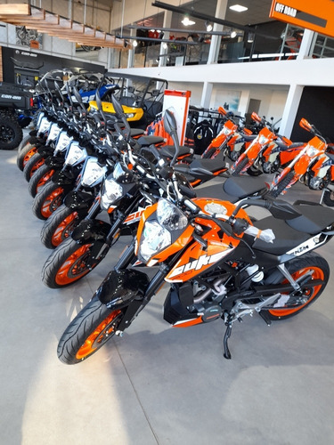 Imagen 2 de 22 de Ktm Duke 200 En Stock -financia 18 Cuotas Sin Int Motoswift
