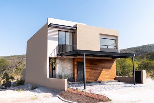 Residencia De Luxury En Altozano, Bar, Cava, Jardín, Cto Serv