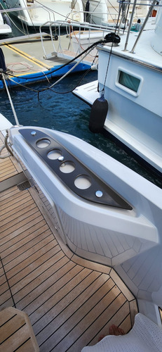 Sessa F42, Intermarine 42, Azimut 43, Schaefer 45 Real 40 Nx