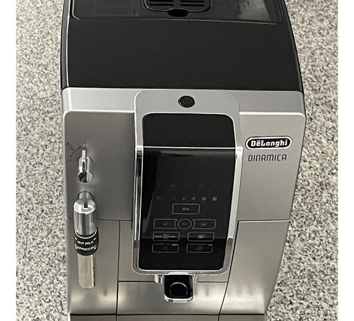 Cafetera Automática Delonghi Dinamica Plateado (Usado)