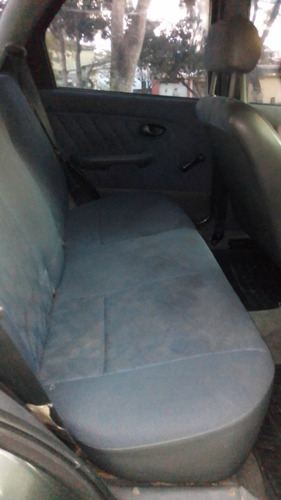 Fiat Palio Weekend 2000 1.0 6 Marchas 5p