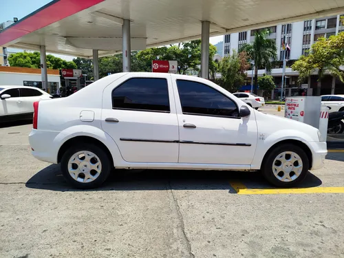 Renault Logan 1.4 Entry Familier
