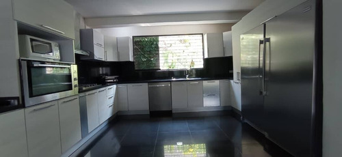 Imagen 14 de 30 de Liliana Martinez Remax Vende Casa En La Urbanizacion Altos De Guataparo Cd 10185