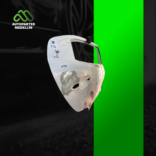 Puerta Trasera Derecha Mazda 2 2016 -2025 (Usado)