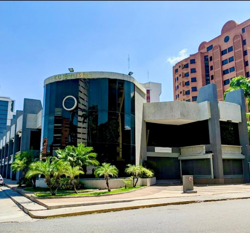 Inmobiliaria Mundo Inn Vende Oficina En Centro Comercial Parral Plaza, A Una Cuadra De La Av. Lara